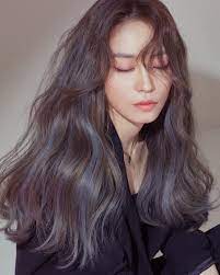 The Top Hair Color Trends In Korea For 2019 According To Pros Haircolorbalayage Korean Hair Color Hair Color Purple Popular Hair Color