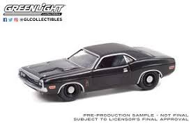 The original dodge challenger offered a whopping eight engine choices, ranging in size from a pair of slant sixes to small, big block and magnum v8s. 1970 Dodge Challenger R T 426 Hemi The Black Ghost Diecast Car Hobbysearch Diecast Car Store