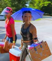 Queens Of Bravo On Twitter Tiffany Brought Two Different Size Umbrella Hats I Just Fell Out Of My Chair Rhod