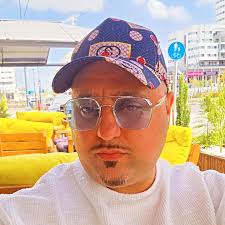 גנץ, אני חושב שאתה יכול להיות ראש ממשלה. אז למה אני לא מצביע לך? צפו, שתפו  והפיצו: