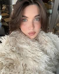 Blok 3 sevgilisi kim? İrem Haznedar kimdir, kaç yaşında? Rapçi Blok 3  sevgilisi İrem Haznedar Instragm adresi ne? - Magazin Haberleri - Milliyet