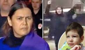 A live tv debate on the burka turned violent when an australian mufti was beaten with a shoe after he hurled a chair at his opponent. Horror As Woman In Burka Holding Head Of Child Shouts Allahu Akbar In Russia World News Express Co Uk