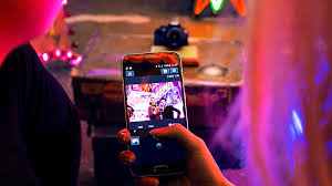 Canon 1300d comes packed with wifi, nfc, and food mode. Shoot And Share Unique Dslr Quality With The Canon Eos 1300d Camera