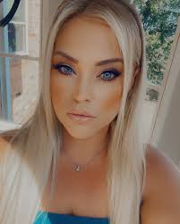 Whitney Smoot's Instagram, Twitter & Facebook