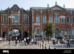 Aylesbury Stadtzentrum Hautpstraße Buckinghamshire England, Vereinigtes  Königreich Stockfotografie - Alamy