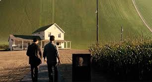 فيلم interstellar أو بين النجوم هو فيلم خيال علمي يركز على فريق من رواد الفضاء أثناء قيامهم برحلة للبحث عن كواكب صالحة للحياة، بطل هذا الفيلم كوبر وهو رائد فضاء سابق. Ø´Ø±Ø­ ÙÙŠÙ„Ù… Interstellar Ø­Ø¨ ØªØ¬Ø§ÙˆØ² Ø§Ù„Ø²Ù…Ø§Ù† ÙˆØ§Ù„Ù…ÙƒØ§Ù†