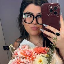 Valentina Fadeeva, Ceramics "I'm a ceramic artist from Siberia. I have  graduated from Krasnoyarsk Institute of Art. I live in the beautiful city 