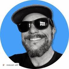 Eric Laube's Instagram, Twitter & Facebook