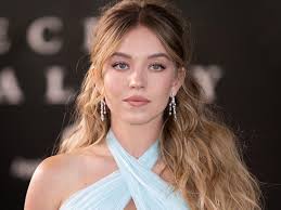 Junior basketballer Jade Donovan plays against open boys as she shoots for  a future with the Townsville Fire