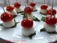 Funghetti Finger Food Con Mozzarella E Pomodorini Cooking Time Ricette Pomodorini Ricette Con Pomodorini