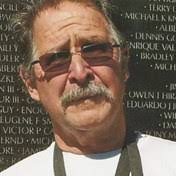 Thomas Ditzler's Instagram, Twitter & Facebook