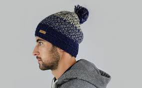 Bonnet avec pompon unisexe flaggenfarben klettpatches allemagne drapeau aigle. Bonnet Pompon Bleu Homme Lester Beanie Dark Blue Par Barts