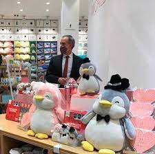 Последние твиты от miniso official (@minisoofficial). Difunden Imagenes De Lopez Gatell En Una Tienda Miniso