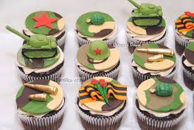 как украсить торт на 23 февраля своими руками фото Kapkejki Na 23 Fevralya Poisk V Google Kapkejki Tematicheskie Torty Konditer