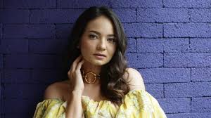 Enzy storia mengunggah foto masa kecilnya melalui instagram pribadinya. Enzy Storia Dilamar Pakai Papan Billboard Oleh Siapa Showbiz Liputan6 Com