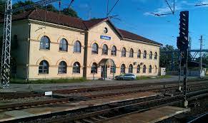 Pohled přes nádraží na hodonín. Hodonin Railway Station Nadrazi Hodonin Mapio Net