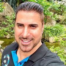 Paul Karatzas's Instagram, Twitter & Facebook