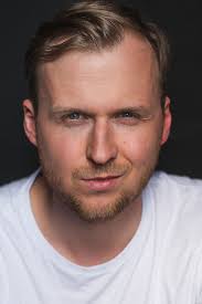 Robert Klatt's Instagram, Twitter & Facebook