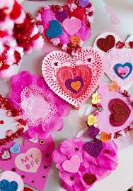 All you need to do is download the fun printable files, print them, and cut out the circle from each card. 5 Tips For Making Easy Handmade Valentine Cards Design Improvised