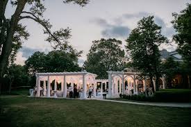 Featured Weddings Haseltine Estate Wedding Venue Springfield Mo Estate Wedding Venue Estate Wedding Wedding Venues