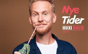 Huxi Bach's Instagram, Twitter & Facebook