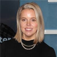 Laura Towne's Instagram, Twitter & Facebook