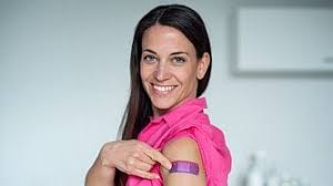 Z neděle na pondělí se v české republice otevře možnost registrace k očkování proti koronaviru pro věkovou skupinu 35 až 39 let. Novinky V Ockovani Proti Covidu 21 Dnu Po 1 Davce Se Nemusite Vykazovat Testem Registrace Pro Kategorie 35 A 30 Vitalia Cz