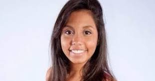 Cine Planeta: A atriz Priscila Fantin posa com jovem atriz Raiane Evelyn  nos bastidores da peça Sonhos de um Sedutor, de Woody Allen