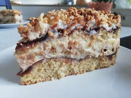 Knusprige Walnusstorte Von Patricia581962 Chefkoch Rezept Walnusstorte Chefkoch Backen Kuchen Und Torten