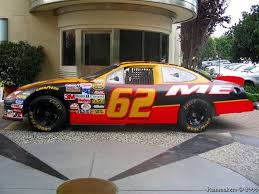 Busch driving 'talladega nights' car. Arabulucu Malt Ricky Bobby Puma Iklimpostasi Org