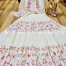 It is a net gown, featuring the halter neck pattern. Naira S Collection Home Facebook