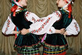 No wonder that the ukrainian folk shirt has gained the fashion podiums and stages. Ukrainian Traditional Dance Clothing Vogue