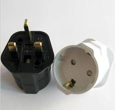 The plug i have is a moulded case chinese 3 pin plug, so my only option is simply to cut it off with my wire cutters. White Black 250v 13a Fuse European Germany Schuko Socket To 3 Pin Uk Ac Power Plug Travel Adapter Adaptor Plug China Uk Ac Power Plug Schuko To Uk Plug Made In China Com