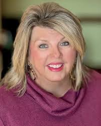 Lori Foreman's Instagram, Twitter & Facebook