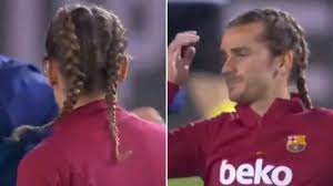 Finally, dry the hair using the hairdryer. Barcelona Forward Antoine Griezmann Now Has Braids In His Hair