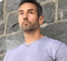 Eric Martindale's Instagram, Twitter & Facebook