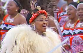 Queen zola mafu, who is his youngest wife, is sharing a palace. Zulu King Ties The Knot Enca