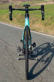 Countervail has integrated vibration cancelling layers within the carbon; Bianchi Oltre Xr4 Disc Ecco Il Nostro Test 4actionsport