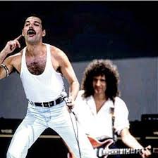 Freddie Mercury And Brian May At Live Aid 1985 Queen Freddie Mercury Freddie Mercury Queen Friend