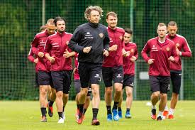 Los Jetzt Dynamo Kampft Um Den Anschluss In 2020 Dynamo Dynamo Dresden Vfb Stuttgart