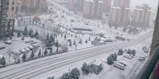 Ankara'da kar yağışı etkili oluyor