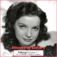 ElizabethTaylor leans forward to chat with Jane Powell and Lon McAllister  1949