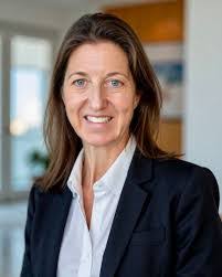 Bernadette Landry's Instagram, Twitter & Facebook