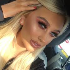 Danielle Saunders (@Danielle_LouXx)