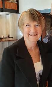 Can someone please fix the colours of this picture and put them in a nature  background