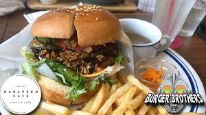 The Harapeko Cafe: Orange Marmalade Burger | Burger Brothers 🍔 S5E5 -  YouTube
