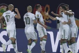 It was at this time that the matches were the most regular. Algerie Guinee Nouvelle Demonstration Des Fennecs Le Resume Du Match