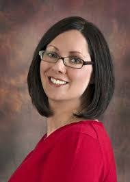 Julie Mele's Instagram, Twitter & Facebook