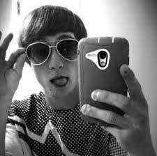 Aaron Dabbs's Instagram, Twitter & Facebook