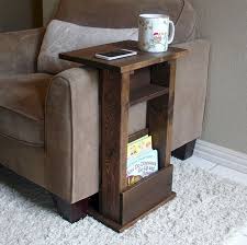 70 Creative Summer Diy Projects Mini Pallet Coffee Table Design Ideas And Remodel Worldecor Co In 2020 Arm Rest Table Home Decor Diy Furniture